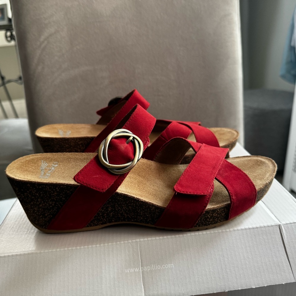 DANSKO Size 42 Susie Slide Wedge Sandal in red milled nubuck adjustable straps